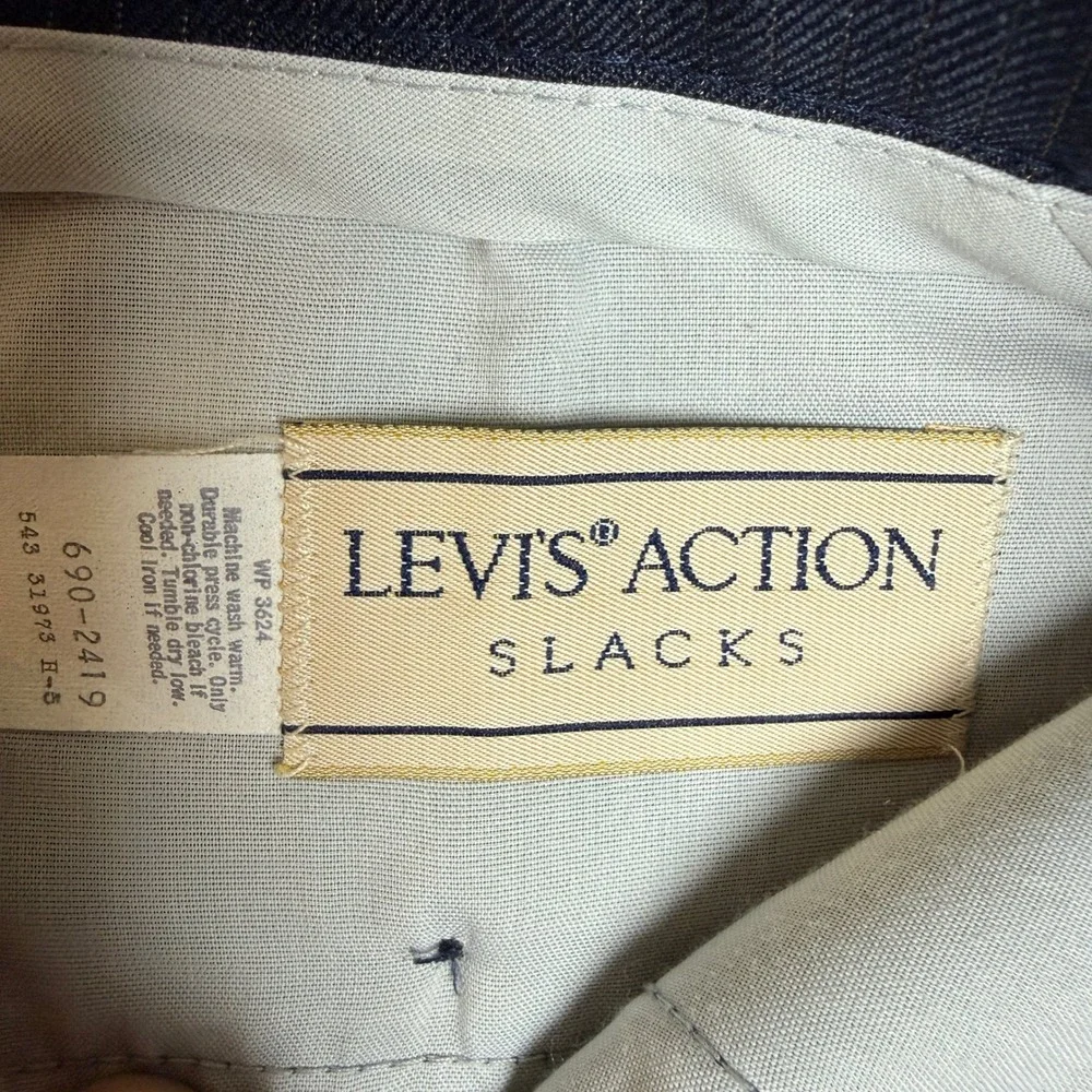 Levis pre owned